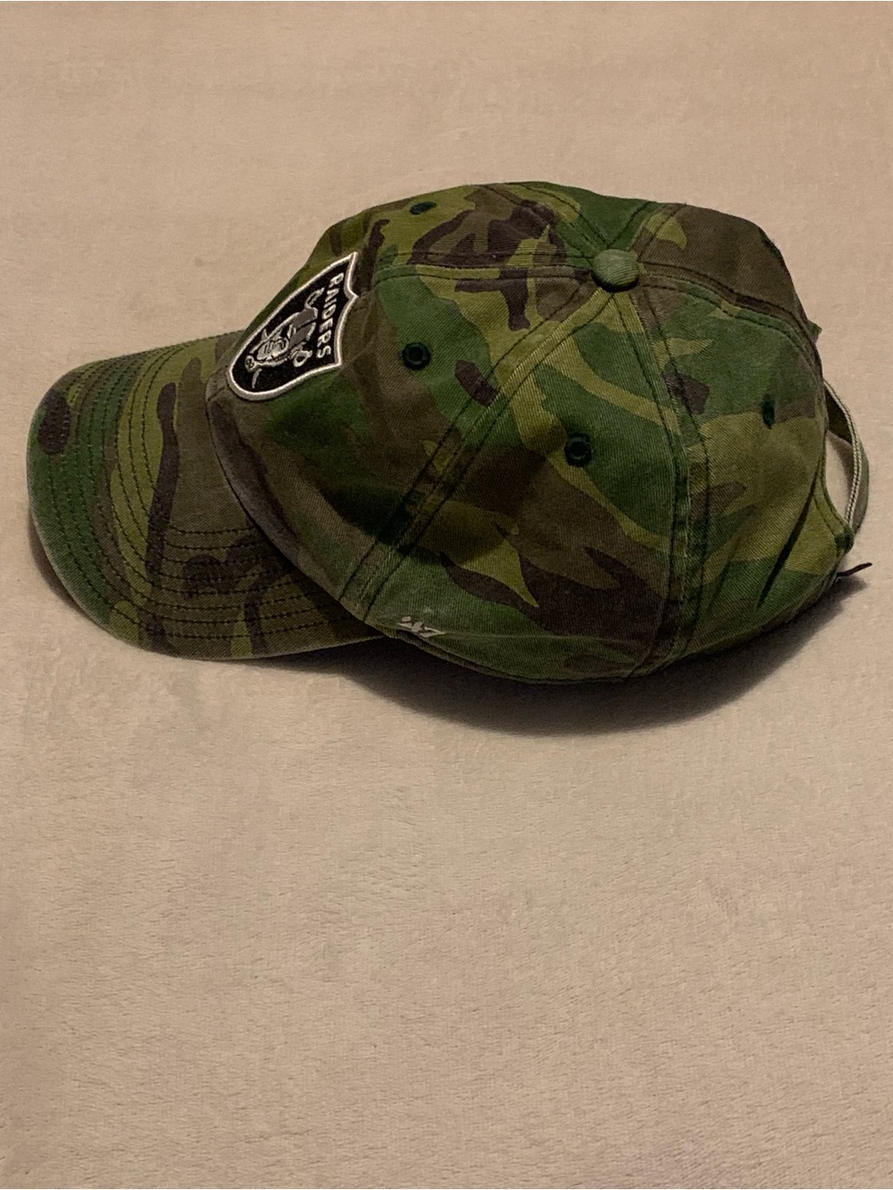Camo Raiders hat - Picture 2 of 6